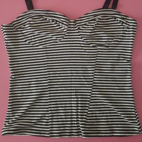 H&M black&white top (NWT) - Picture 3 of 3